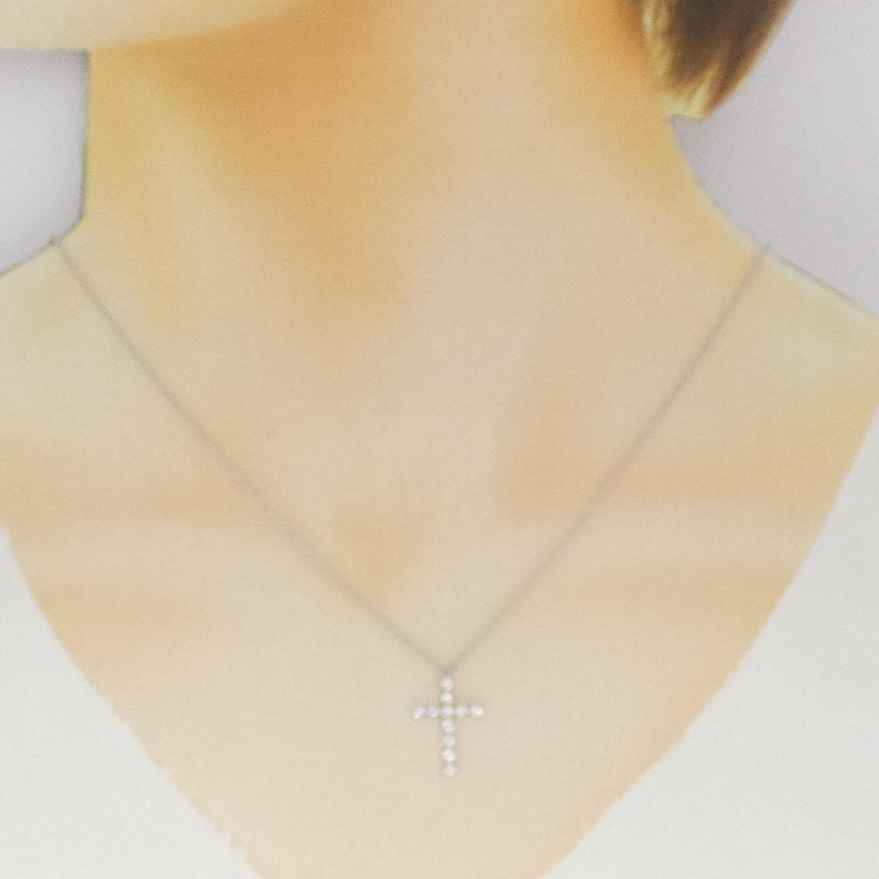 ティファニー ベゼルクロス ミニ ネックレス