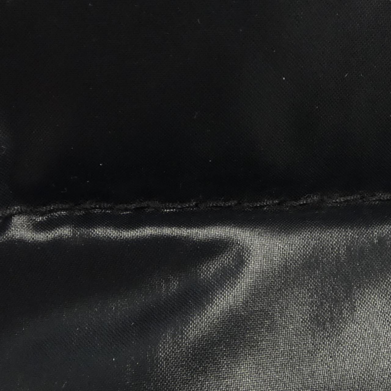 モンクレール MONCLER ダウンジャケット