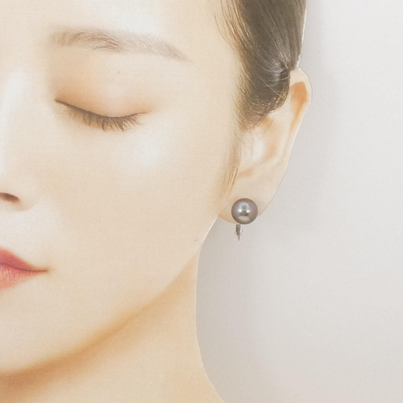 K14WG 黒蝶パール イヤリング 11.0mm