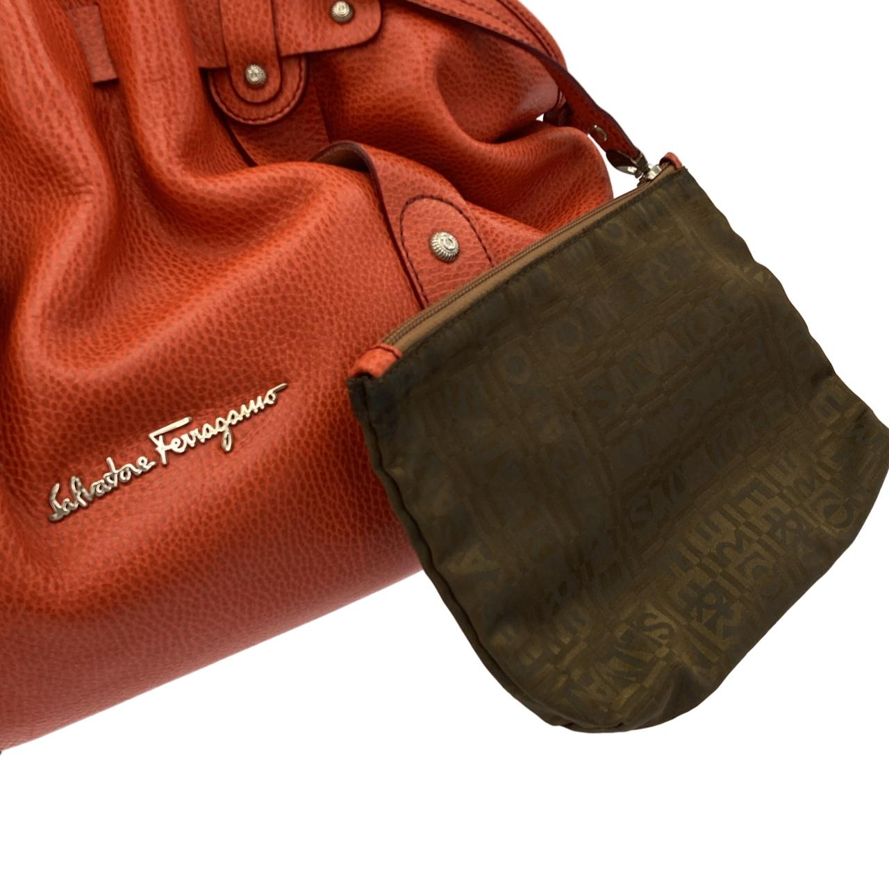 サルヴァトーレフェラガモ 21 A219 バッグ