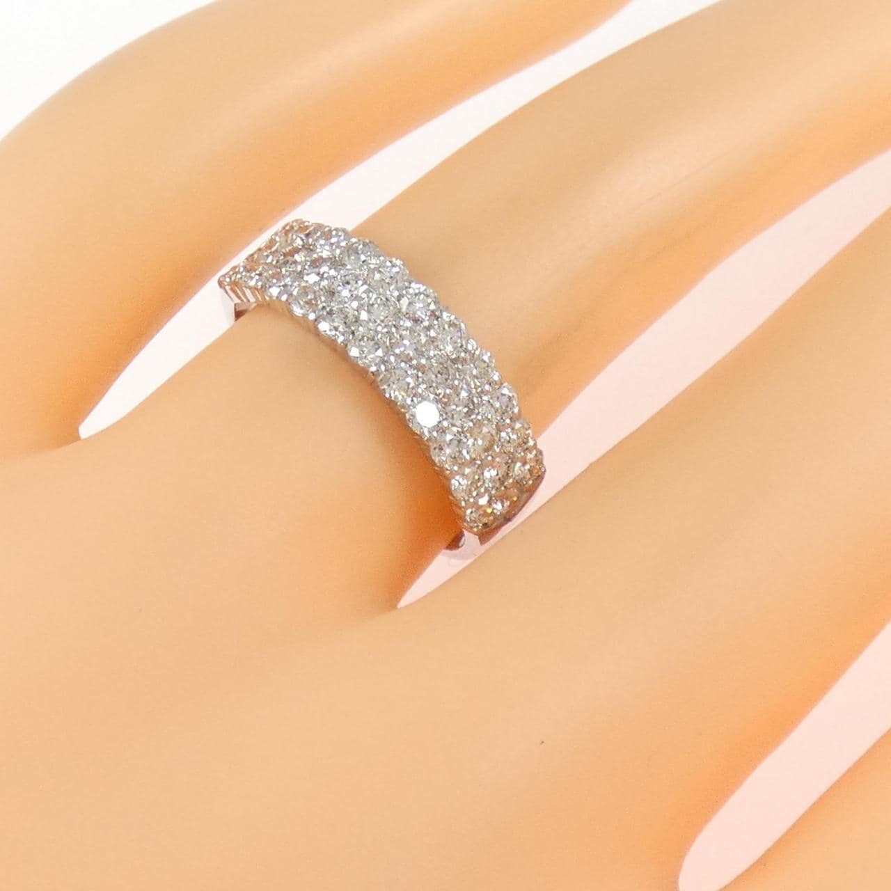 PT900 密鑲鑽石戒指 1.00 克拉