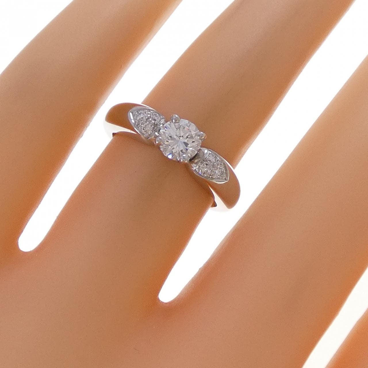 ヴァンクリーフ&アーペル ジネット リング 0.41CT E VVS2