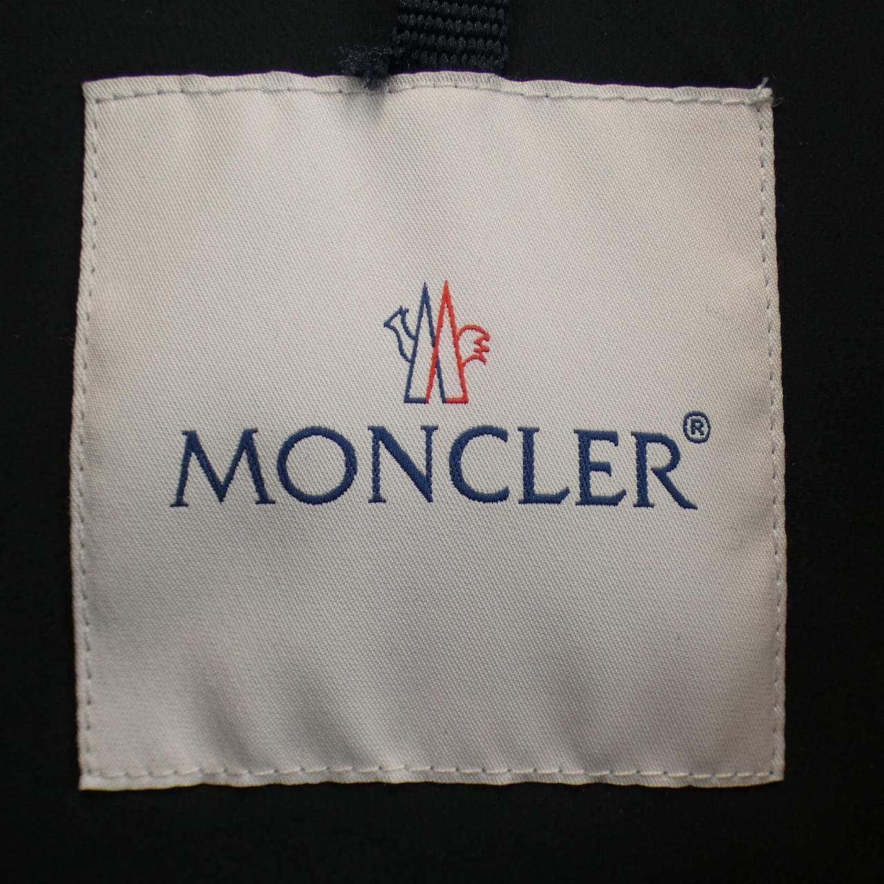 モンクレール MONCLER ダウンジャケット