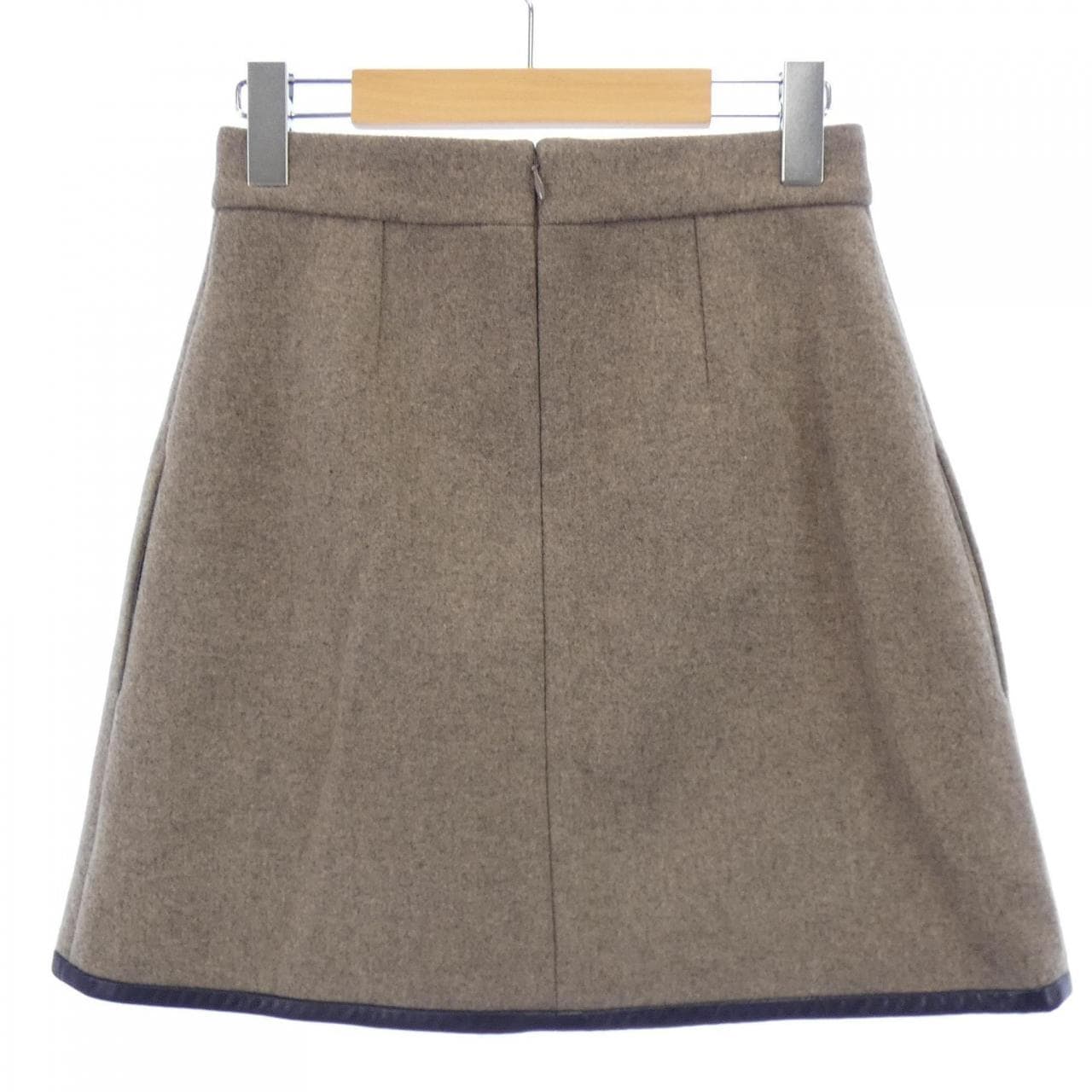 CELINE 2 2D23/2914 半身裙