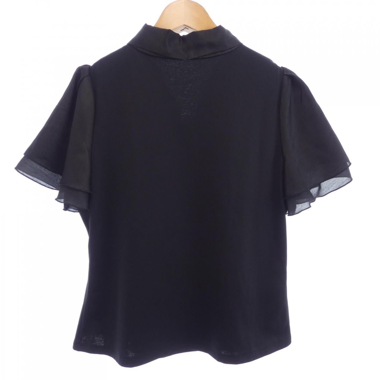 トゥービーシック TO BE CHIC トップス