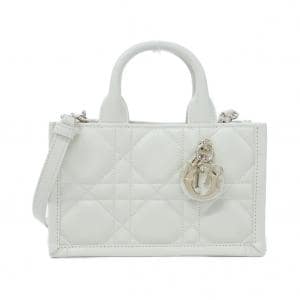 C.Dior bag