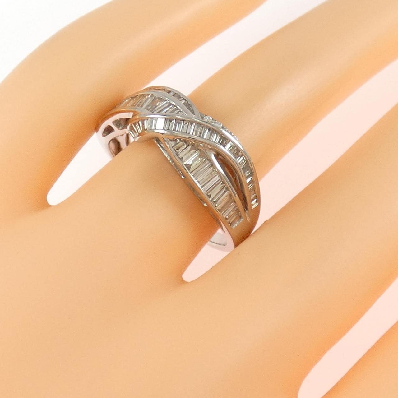 K18WG ダイヤモンド リング 0.70CT