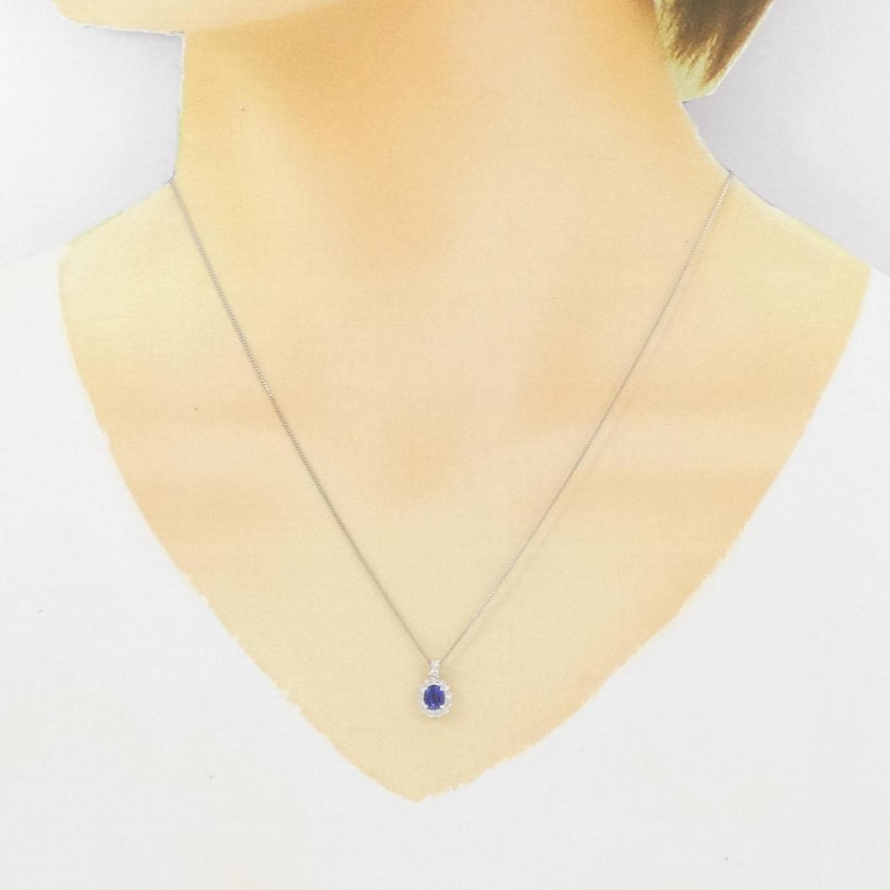 [BRAND NEW] PT Sapphire Necklace 0.47CT