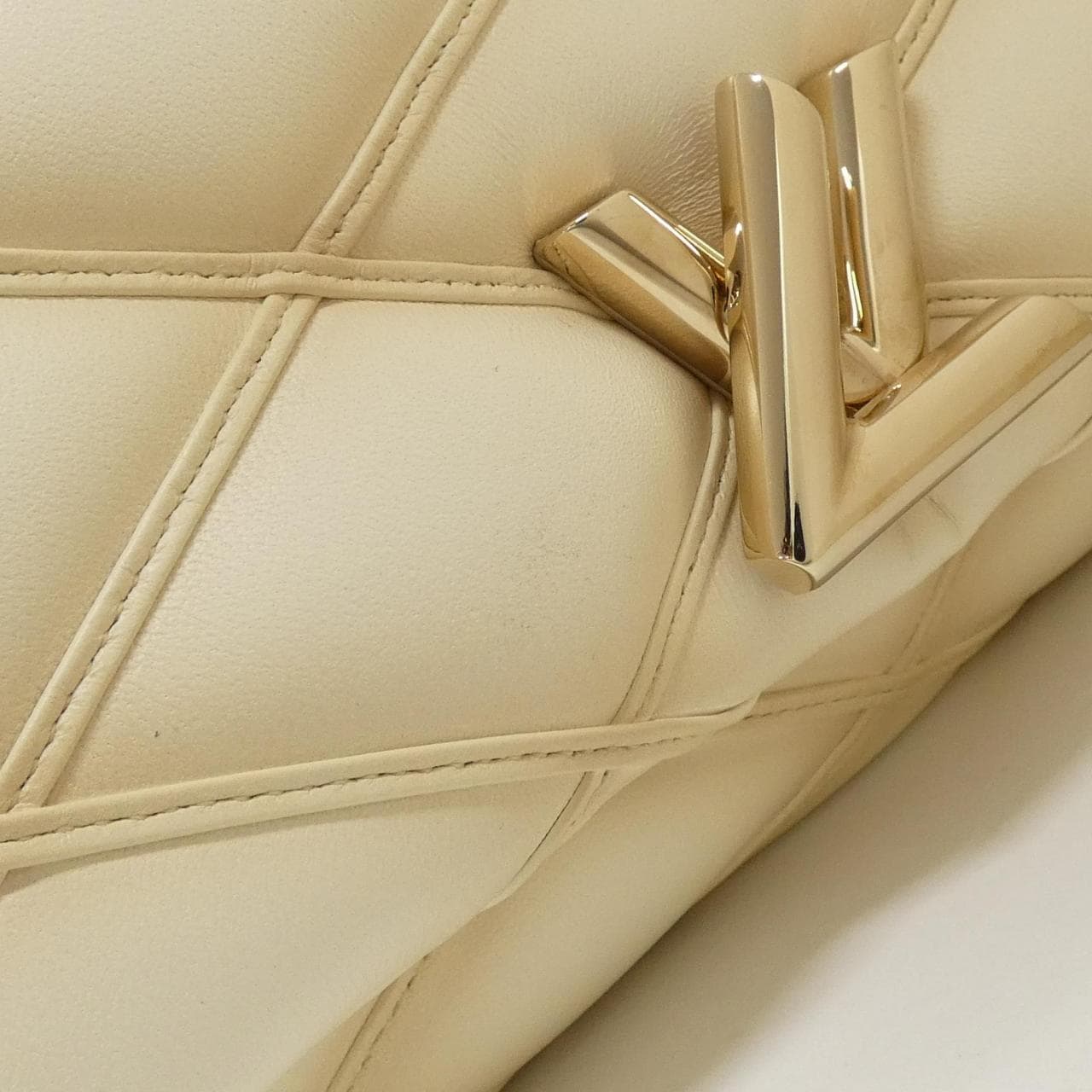 LOUIS VUITTON GO-14 M12338 Bag
