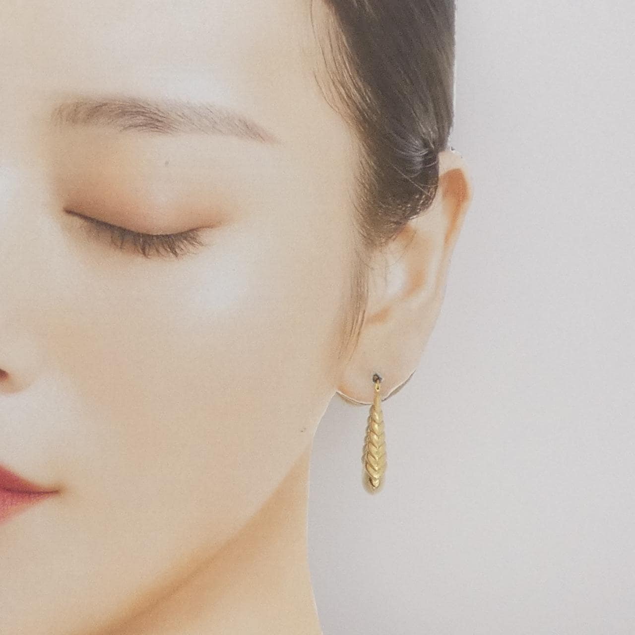 ウノアエレ 750YG ピアス