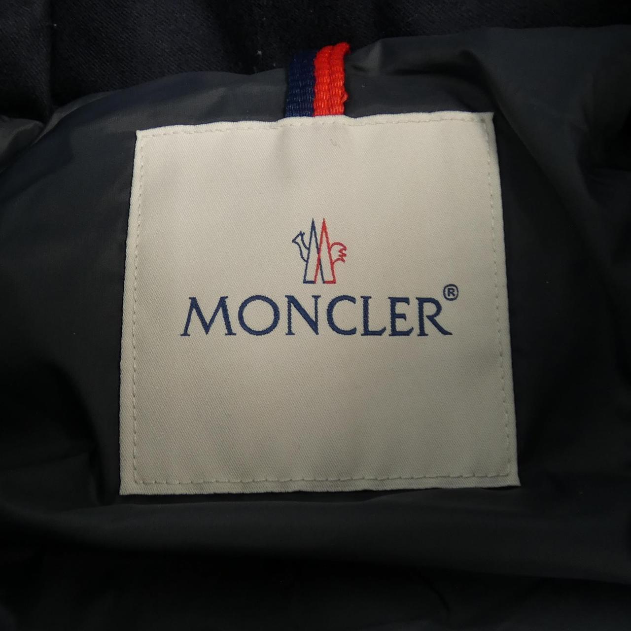 モンクレール MONCLER ダウンジャケット