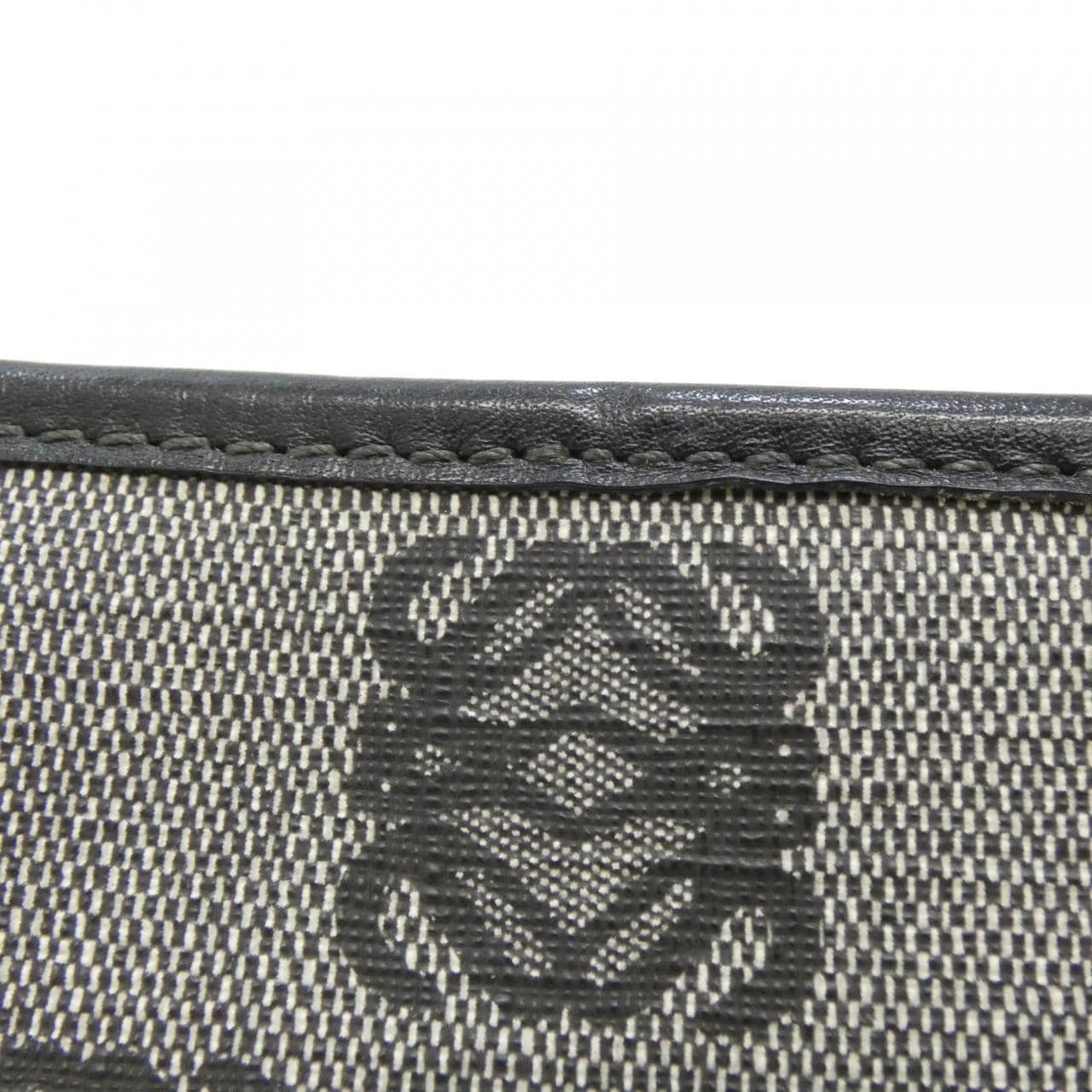 Loewe 345 80 C15 Shoulder Bag