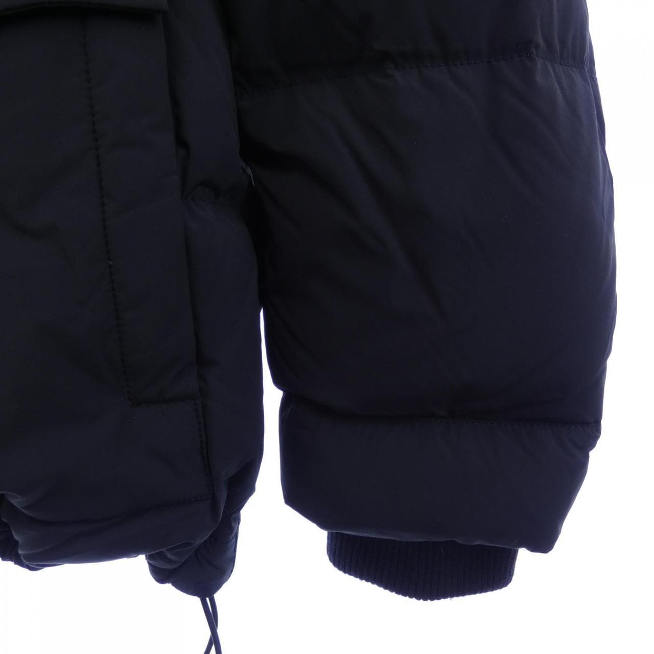 ブルネロクチネリ BRUNELLO CUCINELLI ダウンジャケット
