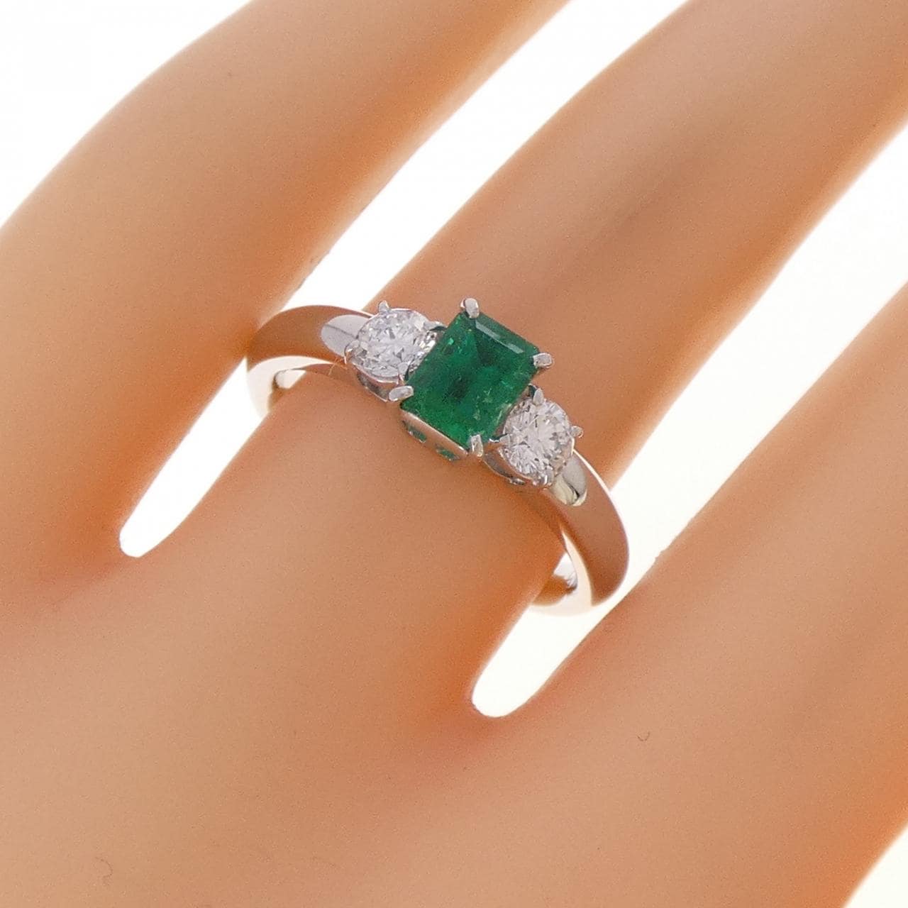 PT900 エメラルド リング 0.55CT
