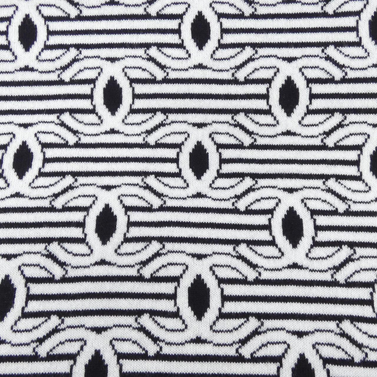 シャネル CHANEL MUFFLER