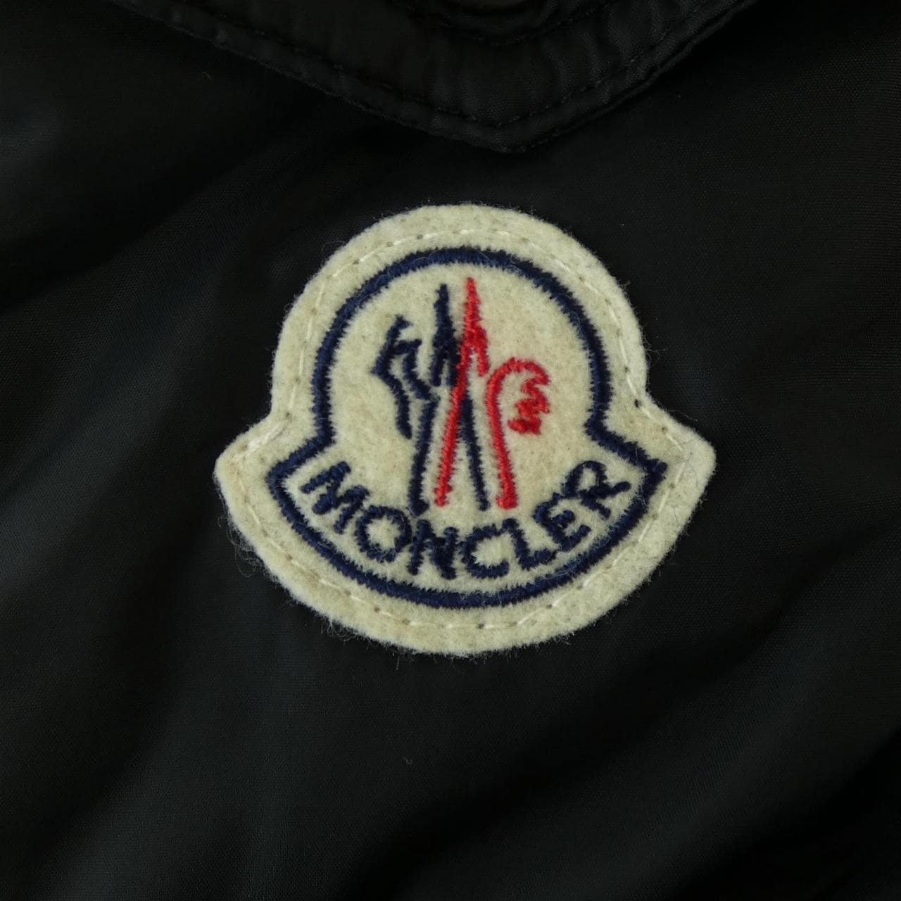 モンクレール MONCLER ダウンジャケット