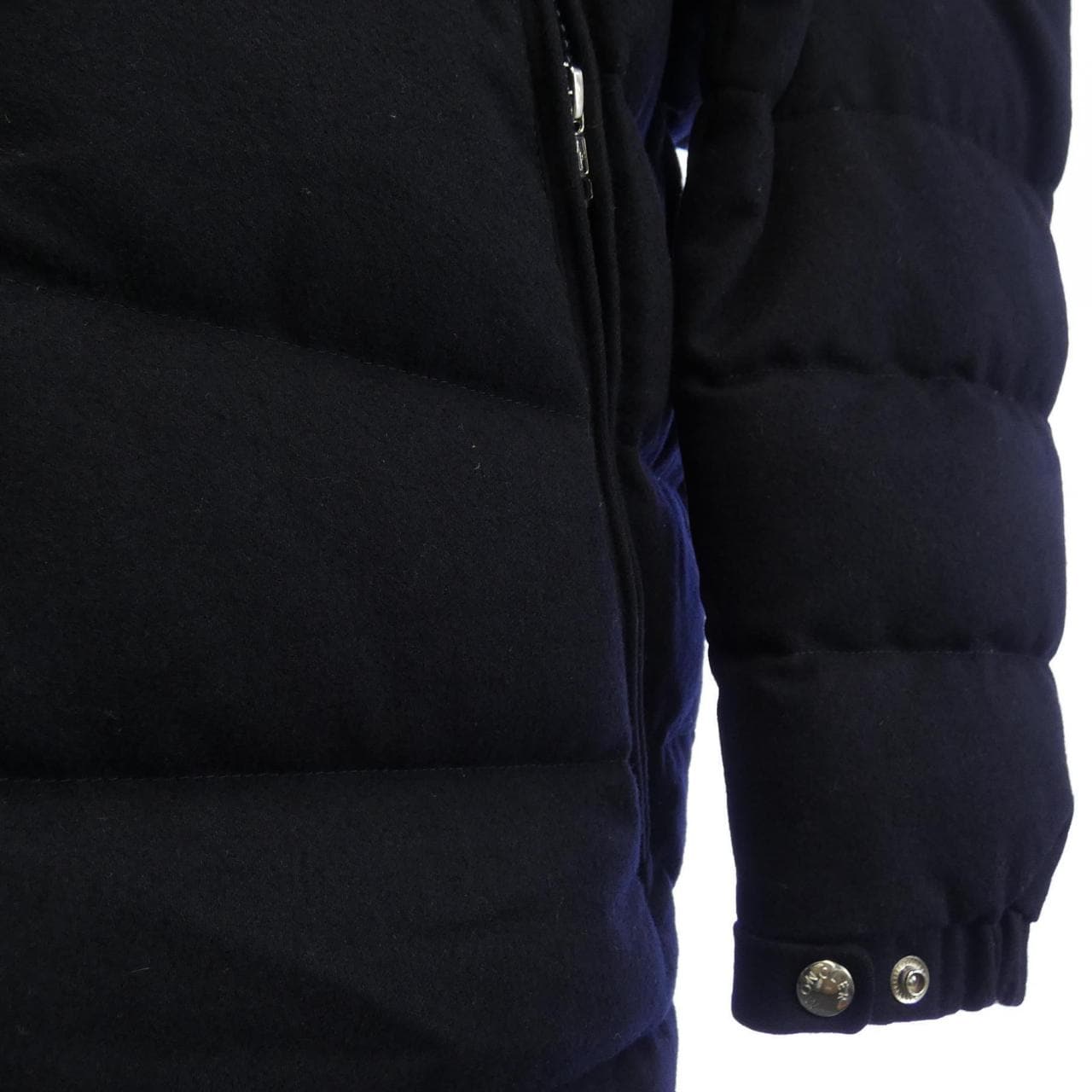 モンクレール MONCLER ダウンジャケット