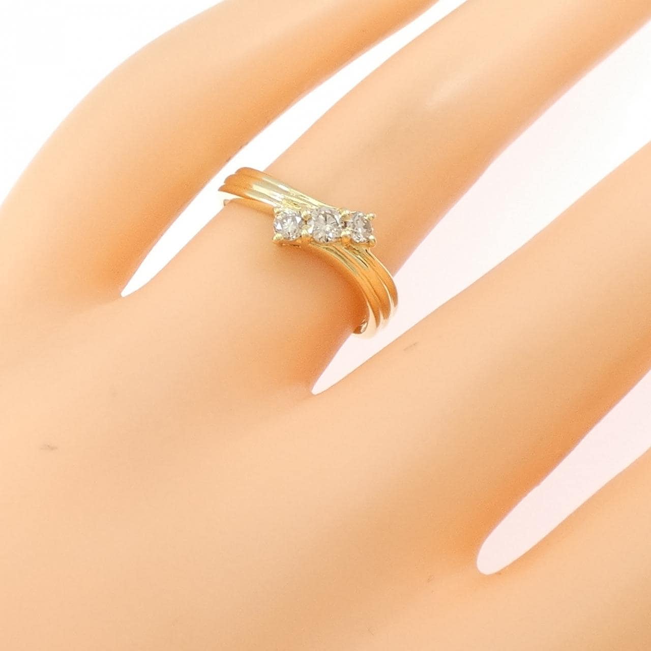 K18YG スリーストーン ダイヤモンド リング 0.25CT