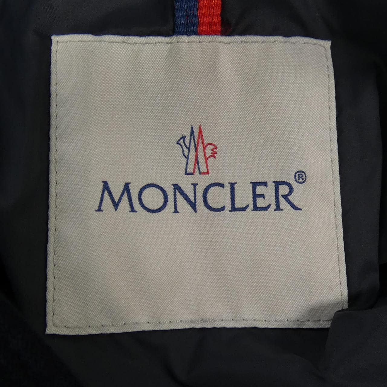 モンクレール MONCLER ダウンジャケット