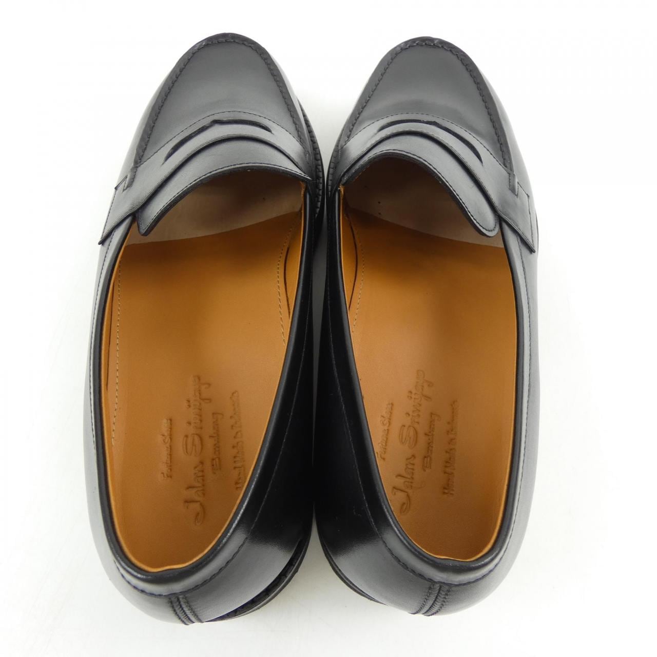 ジャランスリウァヤ JALAN SRIWIJAYA 98998 18045 シューズ