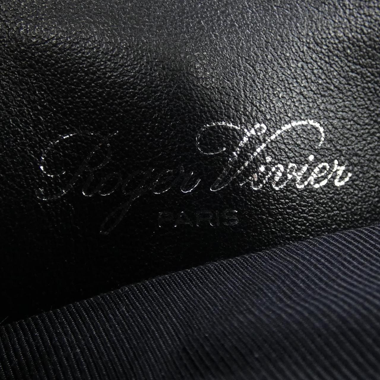 ロジェヴィヴィエ ROGER VIVIER BAG