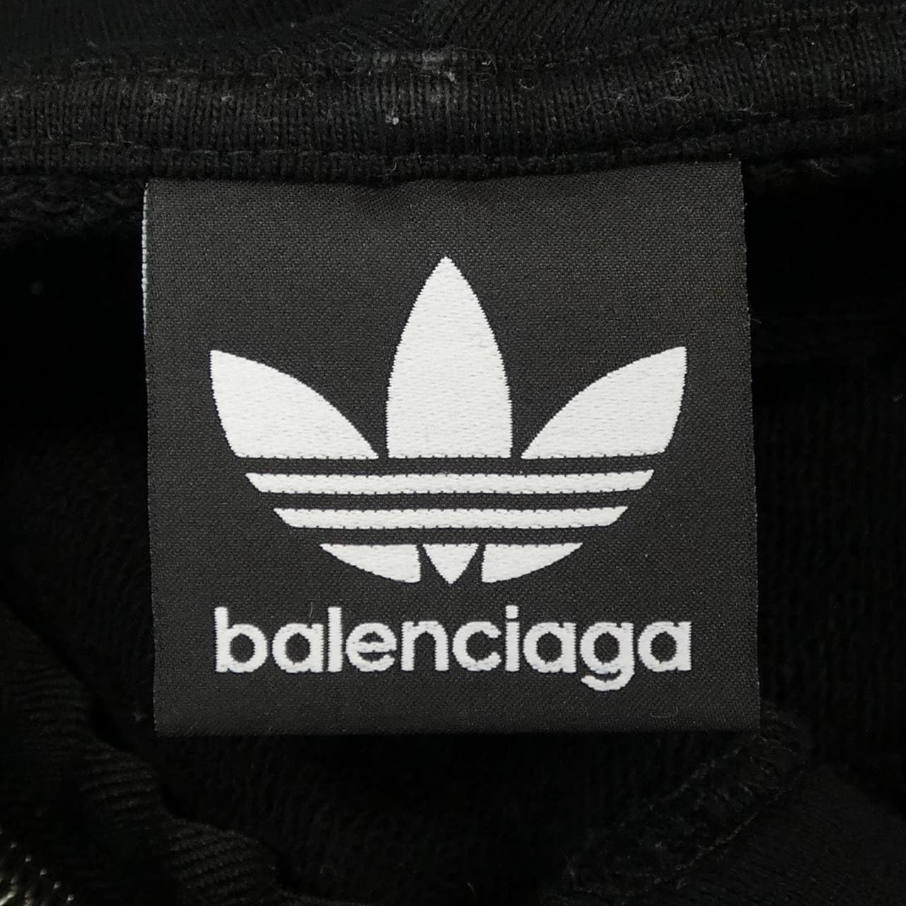 バレンシアガ BALENCIAGA ADIDAS 723754 TNVN2 パーカー