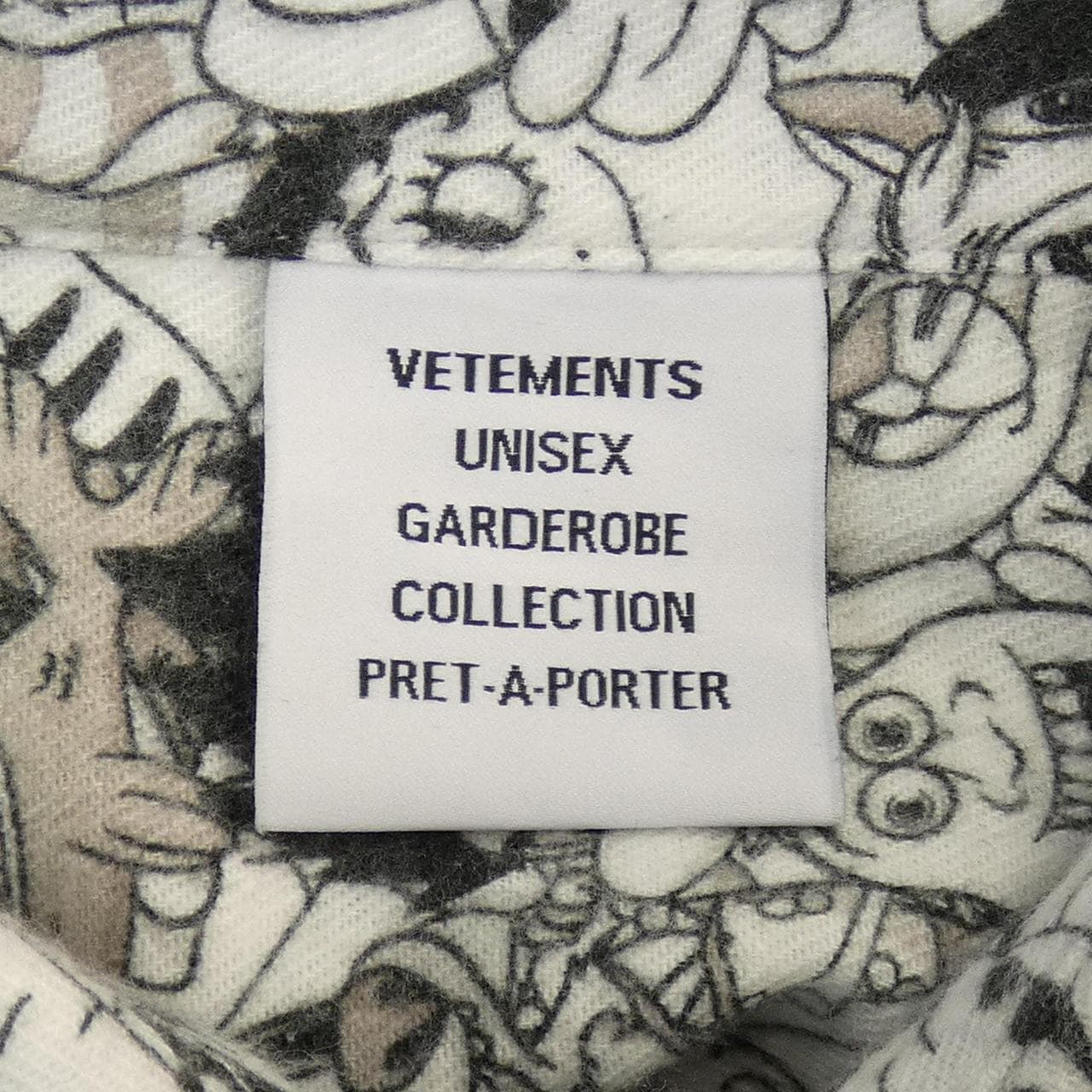 VETEMENTS S/S shirt