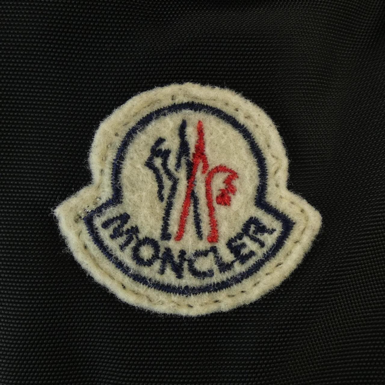 モンクレール MONCLER ダウンジャケット