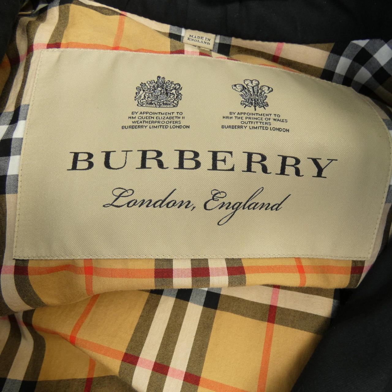 BURBERRY巴寶莉風衣