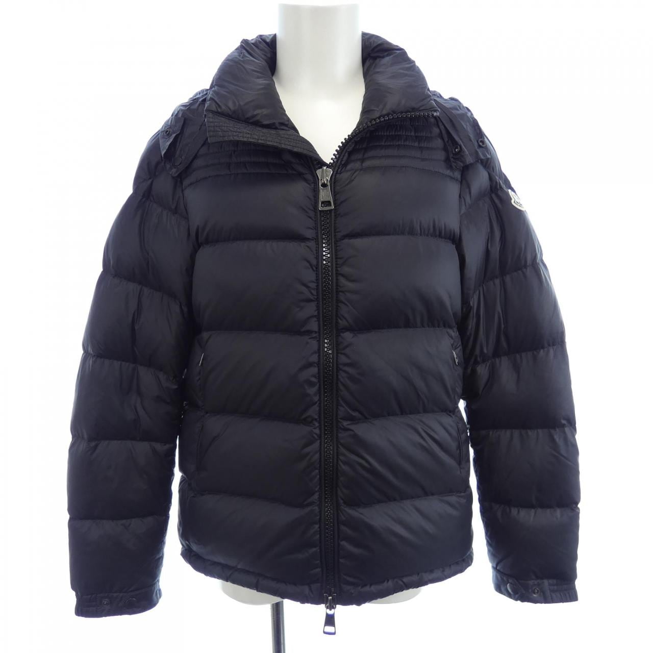 モンクレール MONCLER ダウンジャケット
