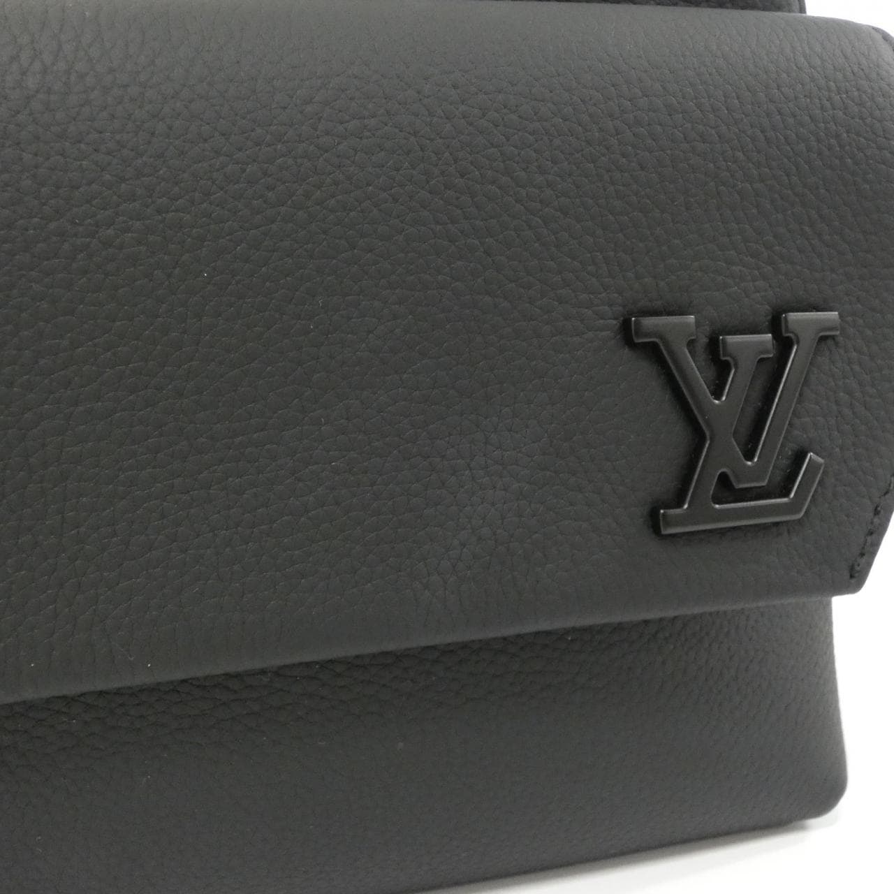 LOUIS VUITTON LV Aerogram Fastline 郵差包 M22482 肩背包