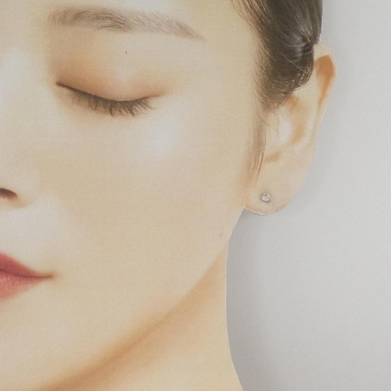 PT900 ソリティア ダイヤモンド ピアス 0.30CT