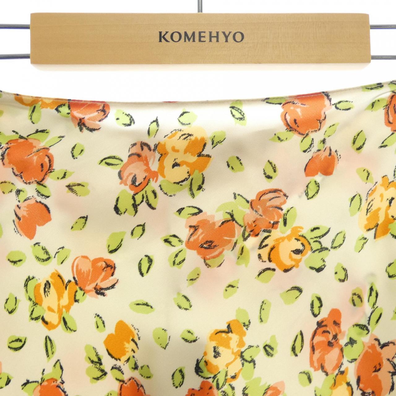 マルニ MARNI GOMA0501A1USCU50 スカート