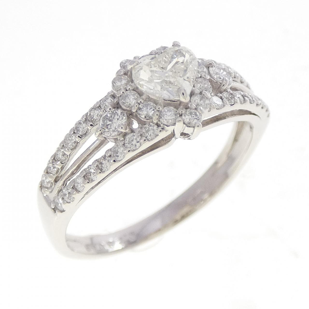 PT900 ハート ダイヤモンド リング 0.29CT