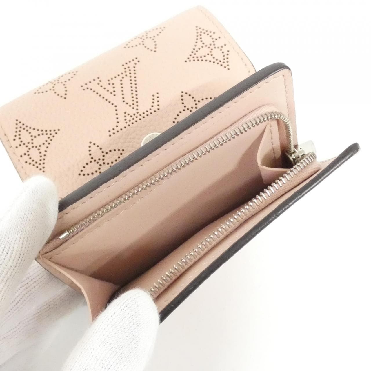 ルイヴィトン マヒナ ポルトフォイユ イリス XS M67499 財布