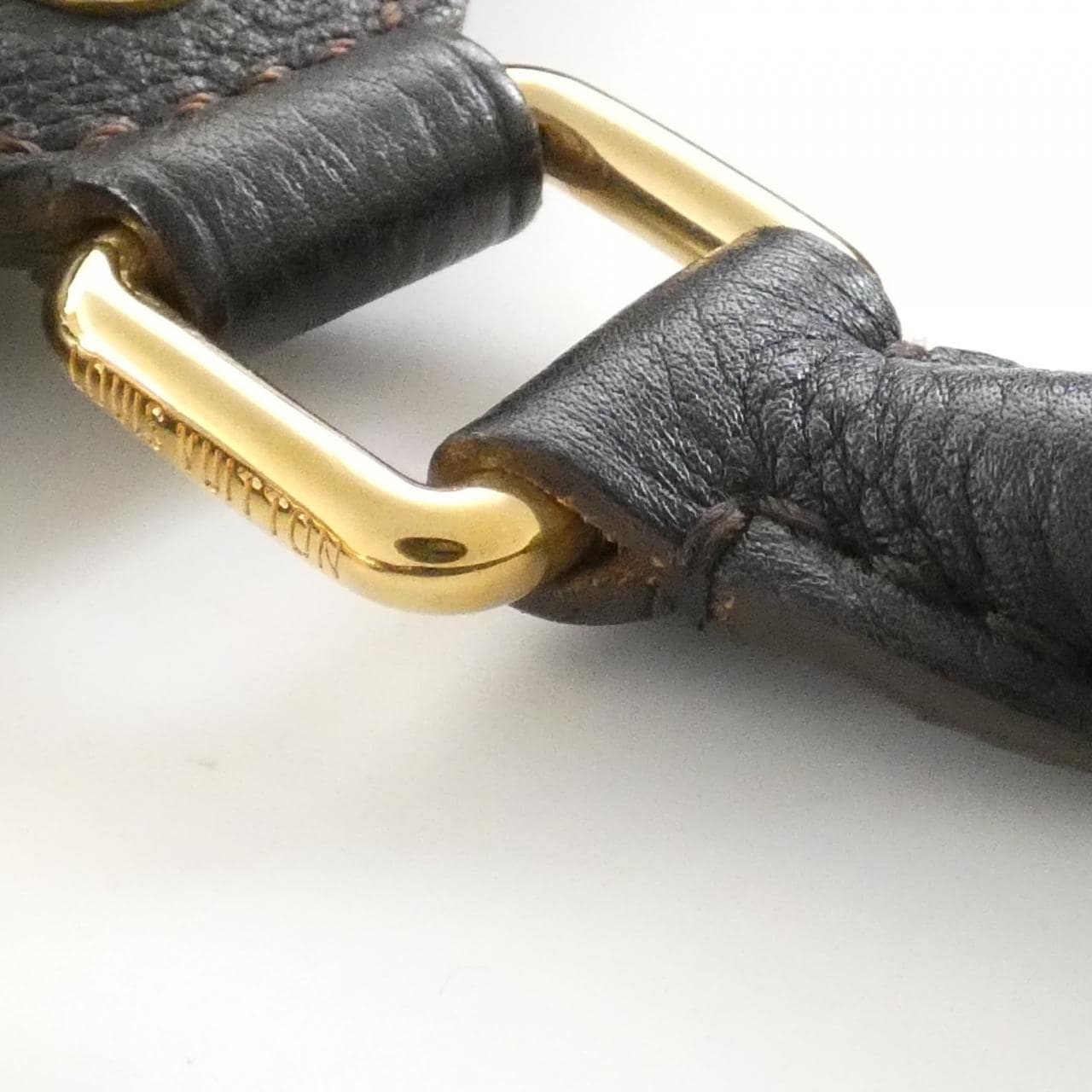 ルイヴィトン マヒナ XL M95547 ショルダーバッグ