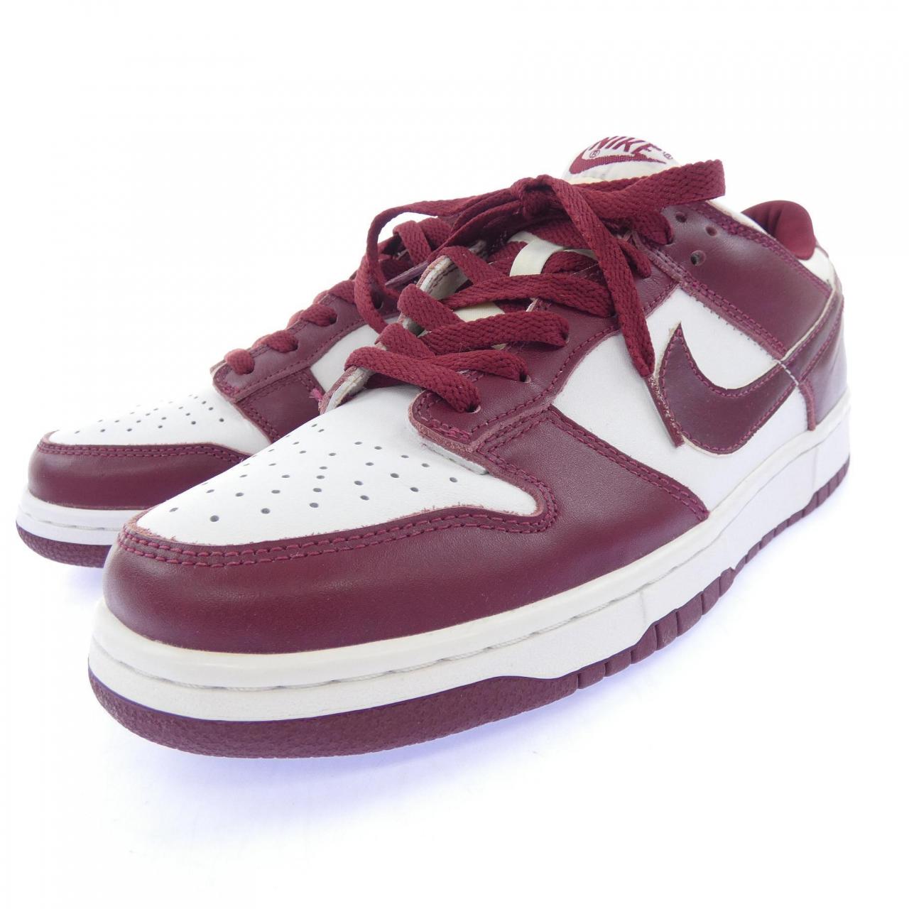 ナイキ NIKE スニーカー