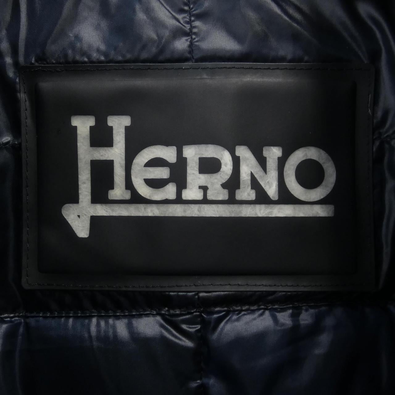 Herno羽绒夹克