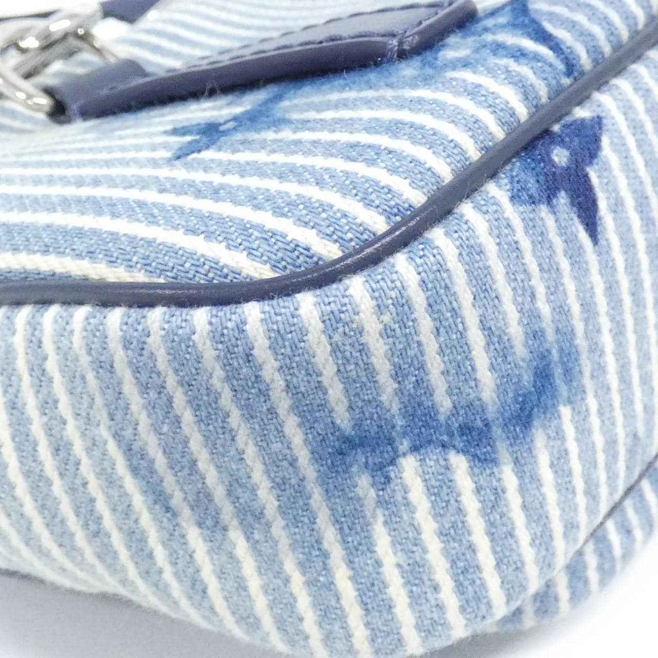 ルイヴィトン ウォーターカラー モノグラム アウトドア ポシェット M80462 ショルダーバッグ