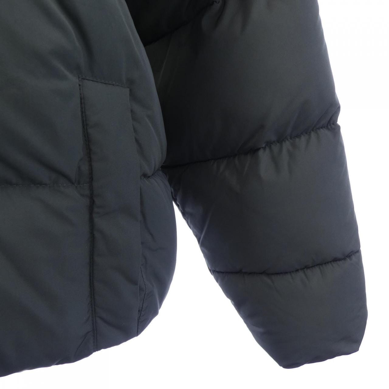 バレンシアガ BALENCIAGA WARDROBE 642228 TYD36 ジャケット
