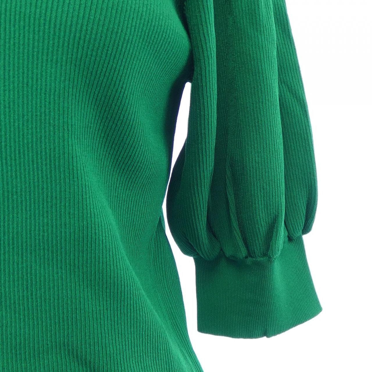 ティアラ TIARA ニット