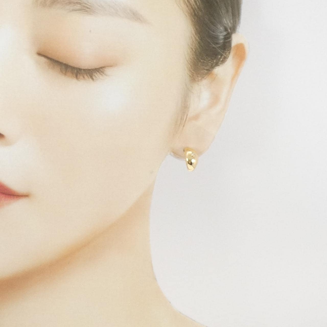 K18YG ダイヤモンド ピアス 0.06CT