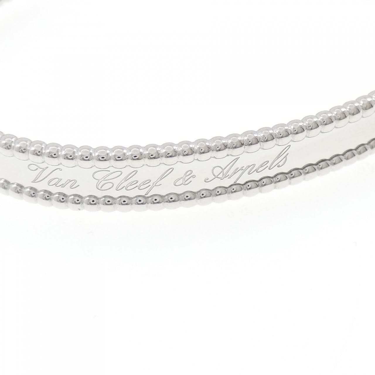 ヴァンクリーフ&アーペル ペルレ シニアチュール バングル