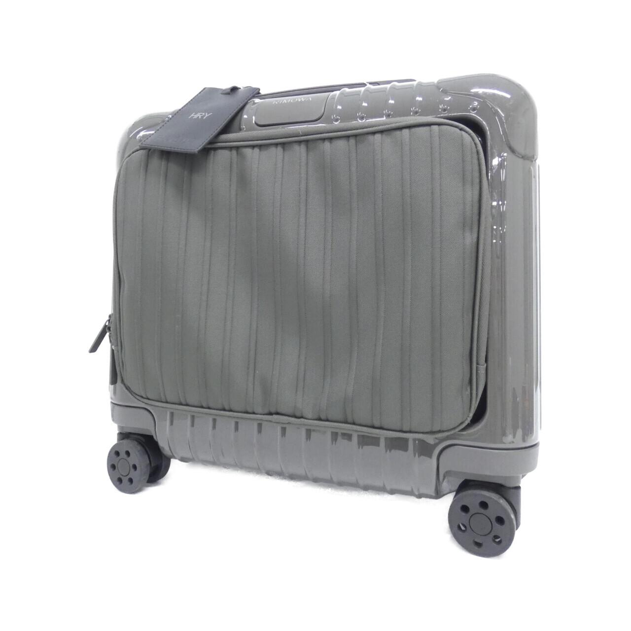 リモワ ESSENTIAL SLEEVE コンパクト 31L 84240834 キャリーバッグ