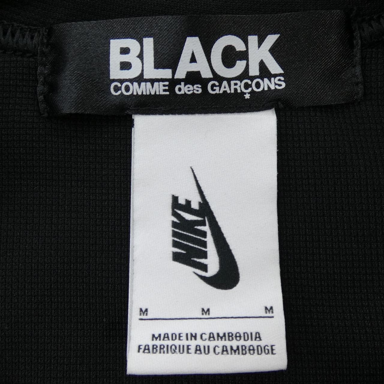 ブラックコムデギャルソン BLACK COMME des GARCONS AT3271-010 NIKE トップス