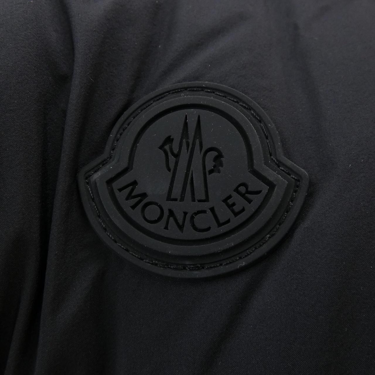 モンクレール MONCLER AMAK ダウンベスト