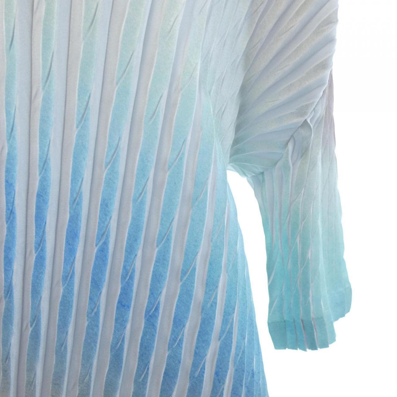 イッセイミヤケ ISSEY MIYAKE IM41FJ629 Tシャツ