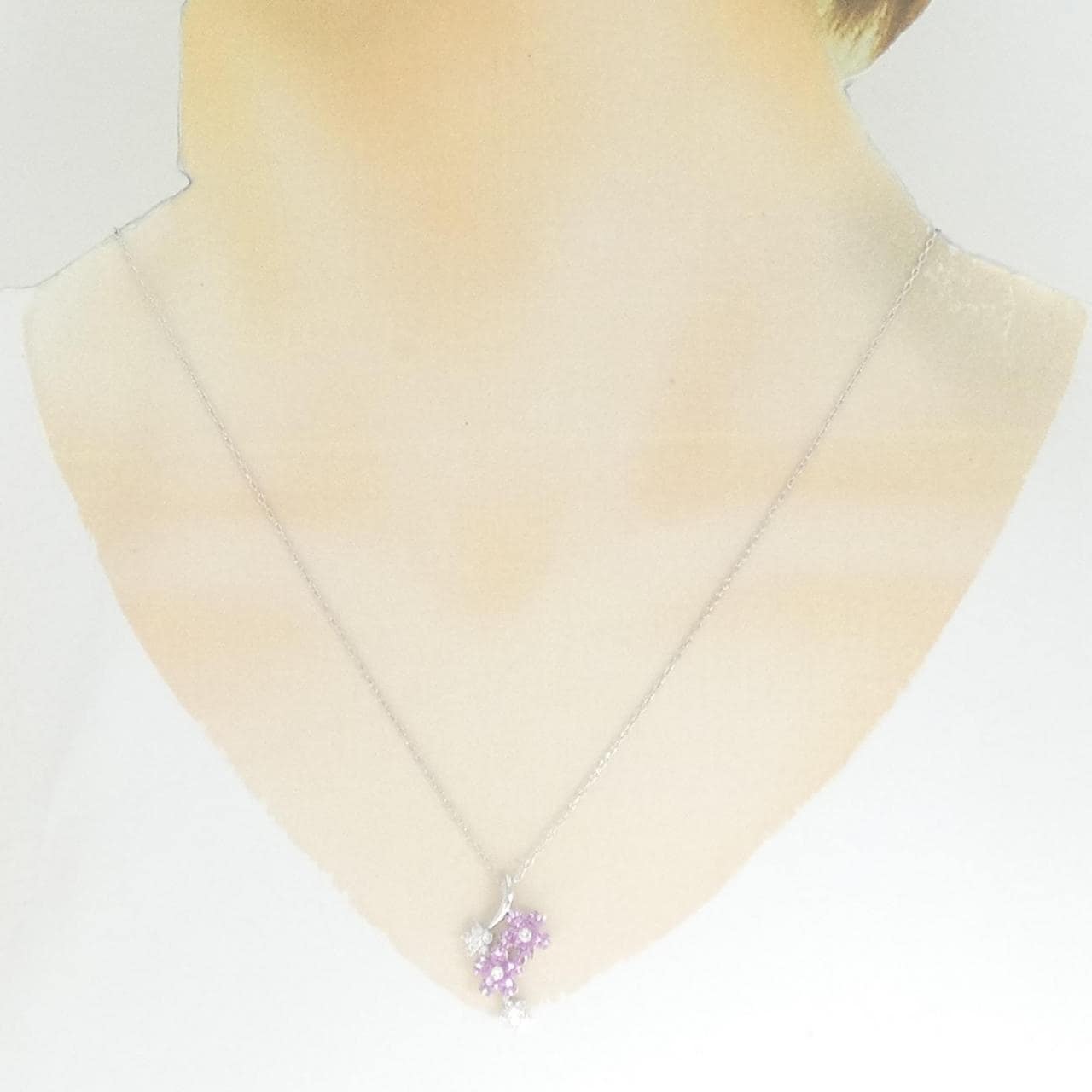 K18WG フラワー サファイヤ ネックレス 1.10CT