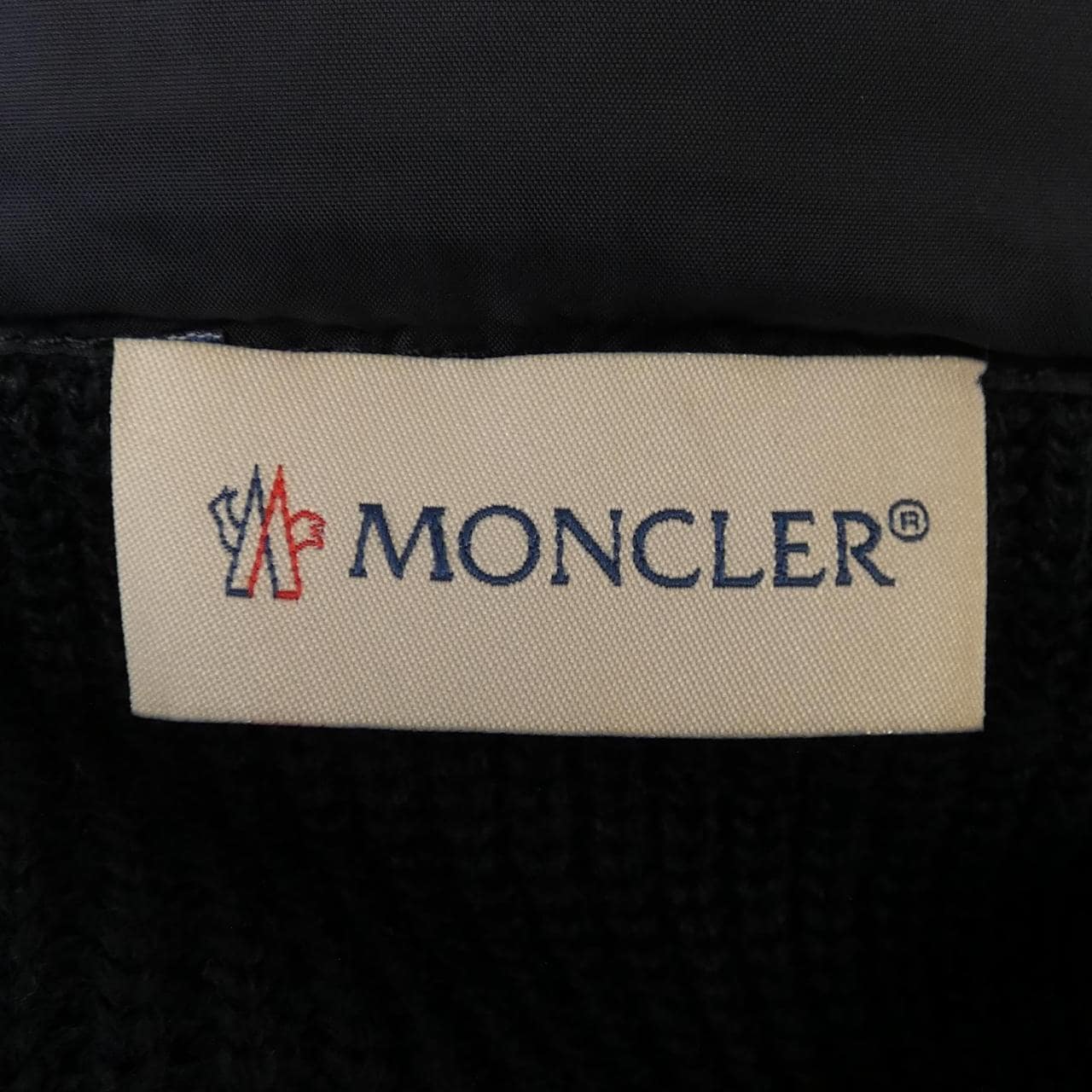 モンクレール MONCLER ダウンジャケット