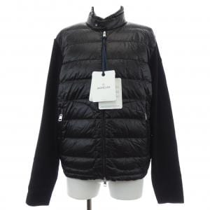 モンクレール MONCLER 10919B00016 M1131 ダウンジャケット